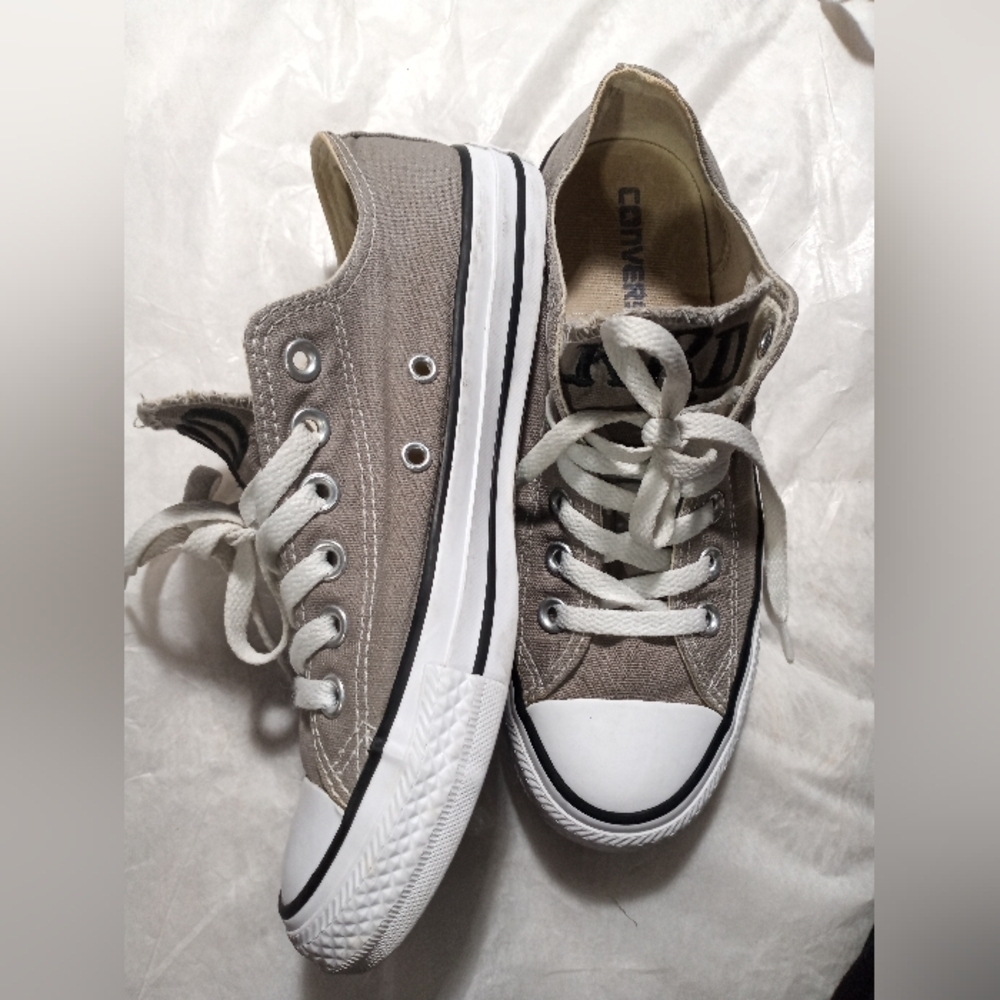 Converse Gray and White Low-Top Sneakers - Picture 7 of 9